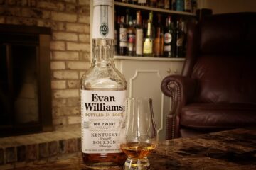 Evan Williams Bottled In Bond Review - Secret Whiskey Society - Featured