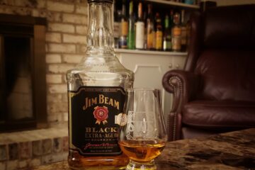 Jim Beam Black Review - Secret Whiskey Society - Featured