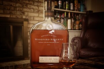 Woodford Reserve Bourbon Review - Secret Whiskey Society - Featured