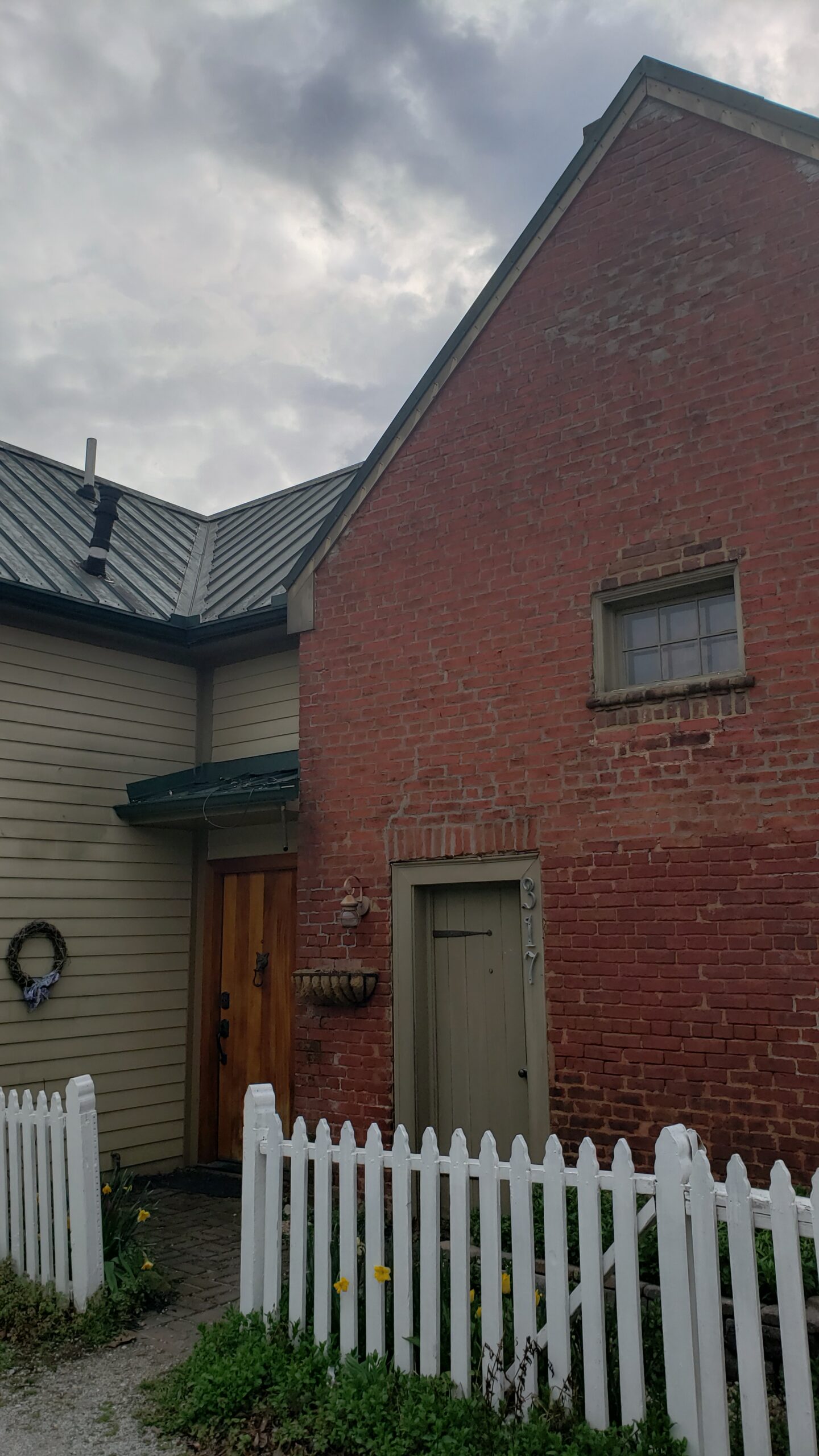 Kentucky Bourbon Trail - Bardstown - Rustic Coppersmith Cottage - Air BnB - Secret Whiskey Society