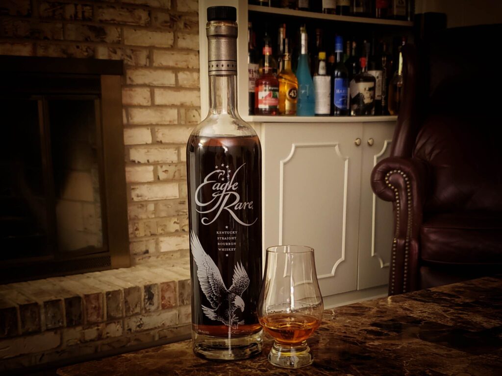 Eagle Rare - 10 Year Review - Secret Whiskey Society - Featured