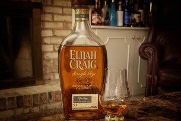 Elijah Craig Straight Rye Review - Secret Whiskey Society - Featured