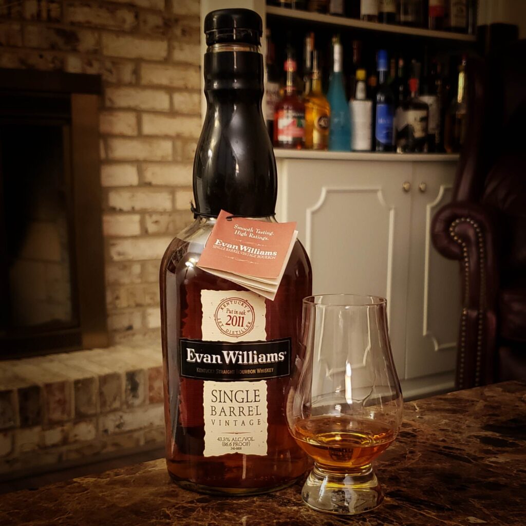 Evan Williams 2011 Single Barrel Vintage Review - Secret Whiskey Society - Featured Square