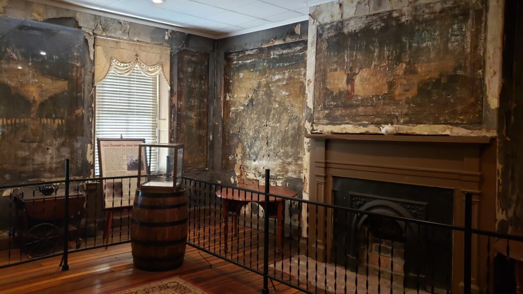 Kentucky Bourbon Trail 2023 - Bardstown - Talbott Tavern - Historical Room - Burned In Fire