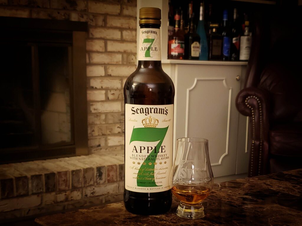 Seagrams 7 Apple Whiskey Review - Secret Whiskey Society - Featured