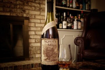 Noahs Mill Bourbon Whiskey Review - Secret Whiskey Society - Featured