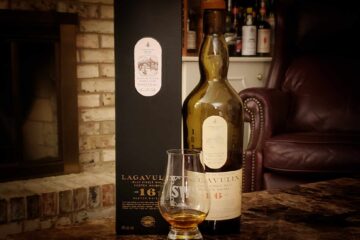 Lagavulin 16 Year Review - Secret Whiskey Society - Featured