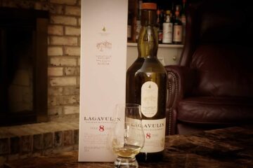 Lagavulin 8 Year Review - Secret Whiskey Society - Featured