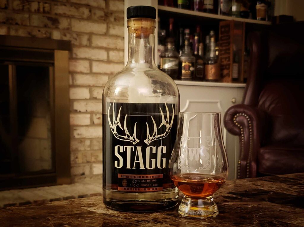 Stagg Batch 22B Review - Batch 19 - Unfiltered Bourbon - Secret Whiskey Society - Featured